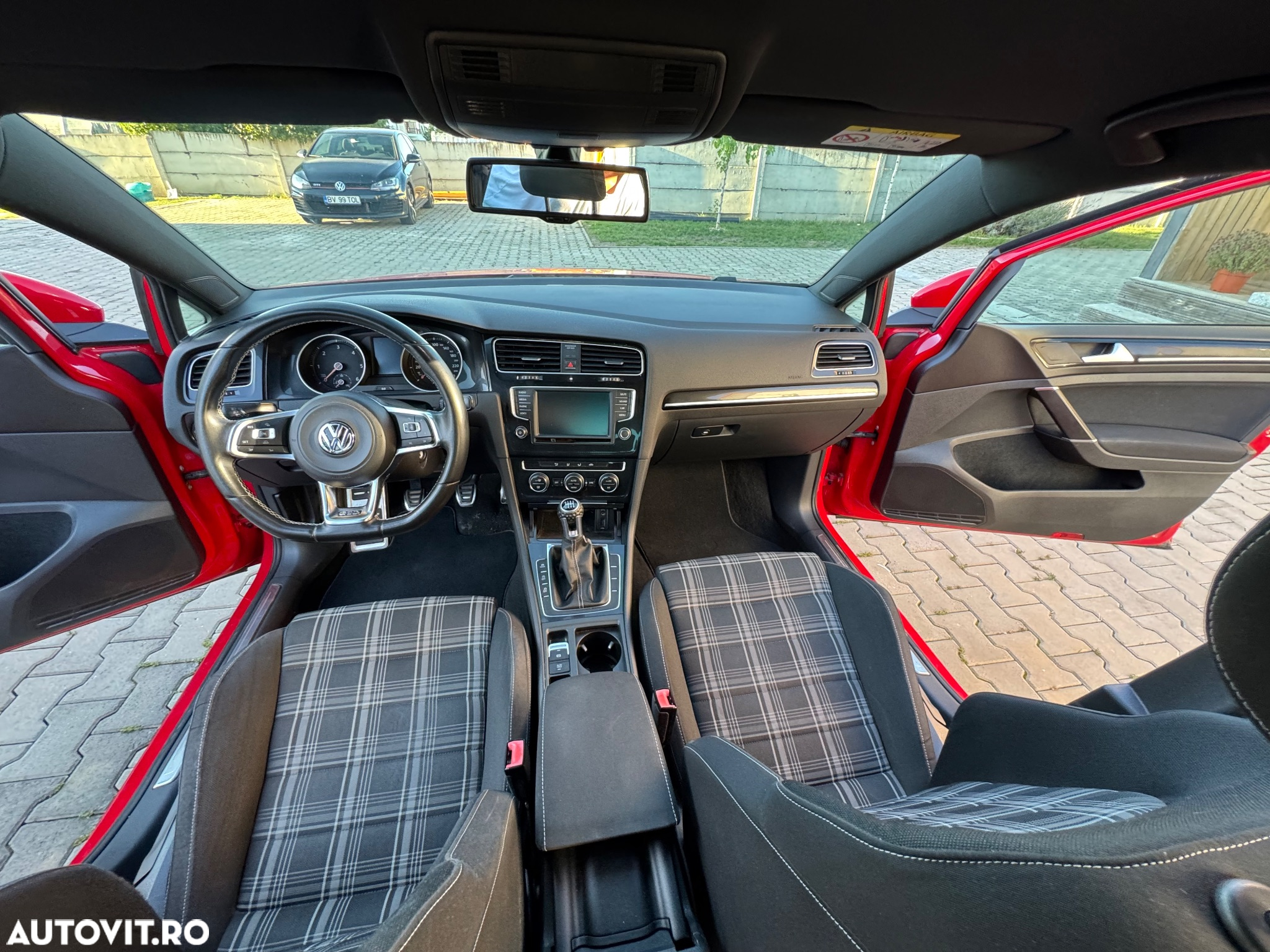 Volkswagen Golf 2.0 TDI DPF BMT GTD - 34