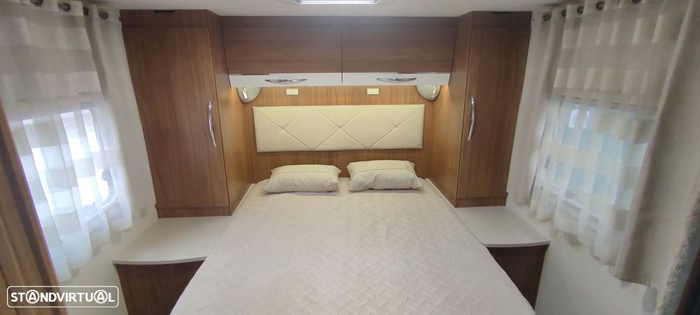 Pilote Essential P746 (Cama central - GPL) - 6