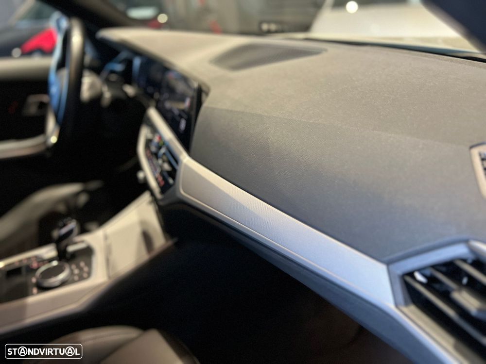 BMW 320 e Auto - 40