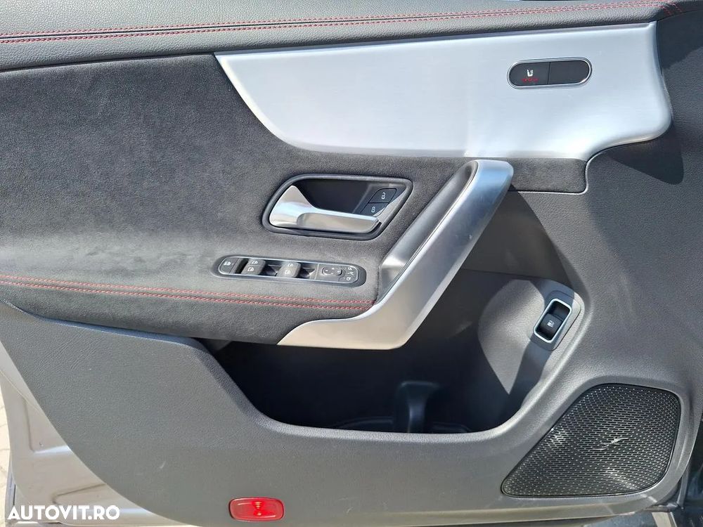 Mercedes-Benz CLA 250 e Coupe - 17