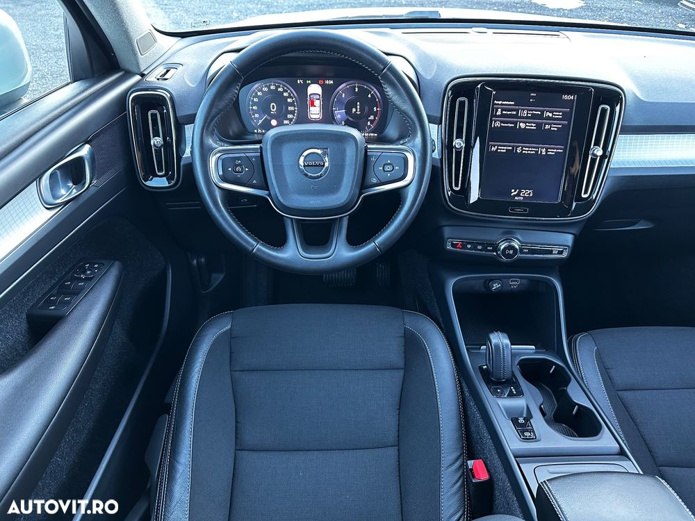 Volvo XC 40 D3 AWD Momentum - 8