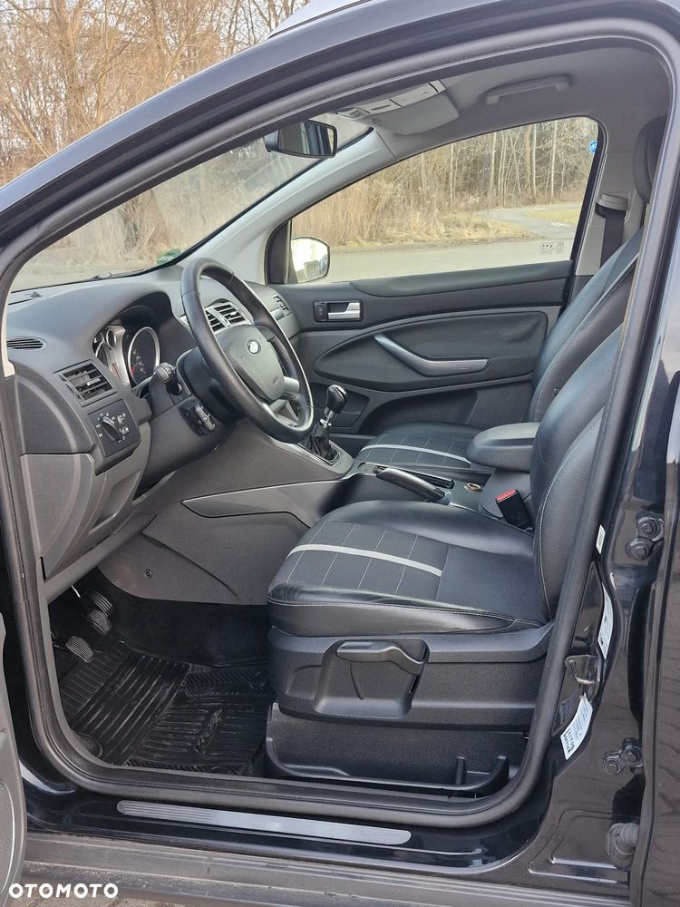 Ford Kuga 2.0 TDCi 4x4 Titanium - 13