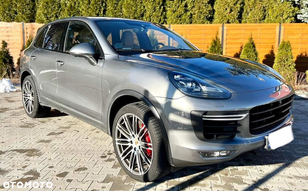 Porsche Cayenne - 39