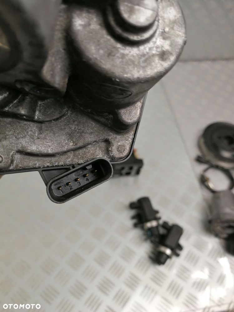 7810752 przepustnica BMW E90 E71 F10 F11 2.0 3.0 D - 4