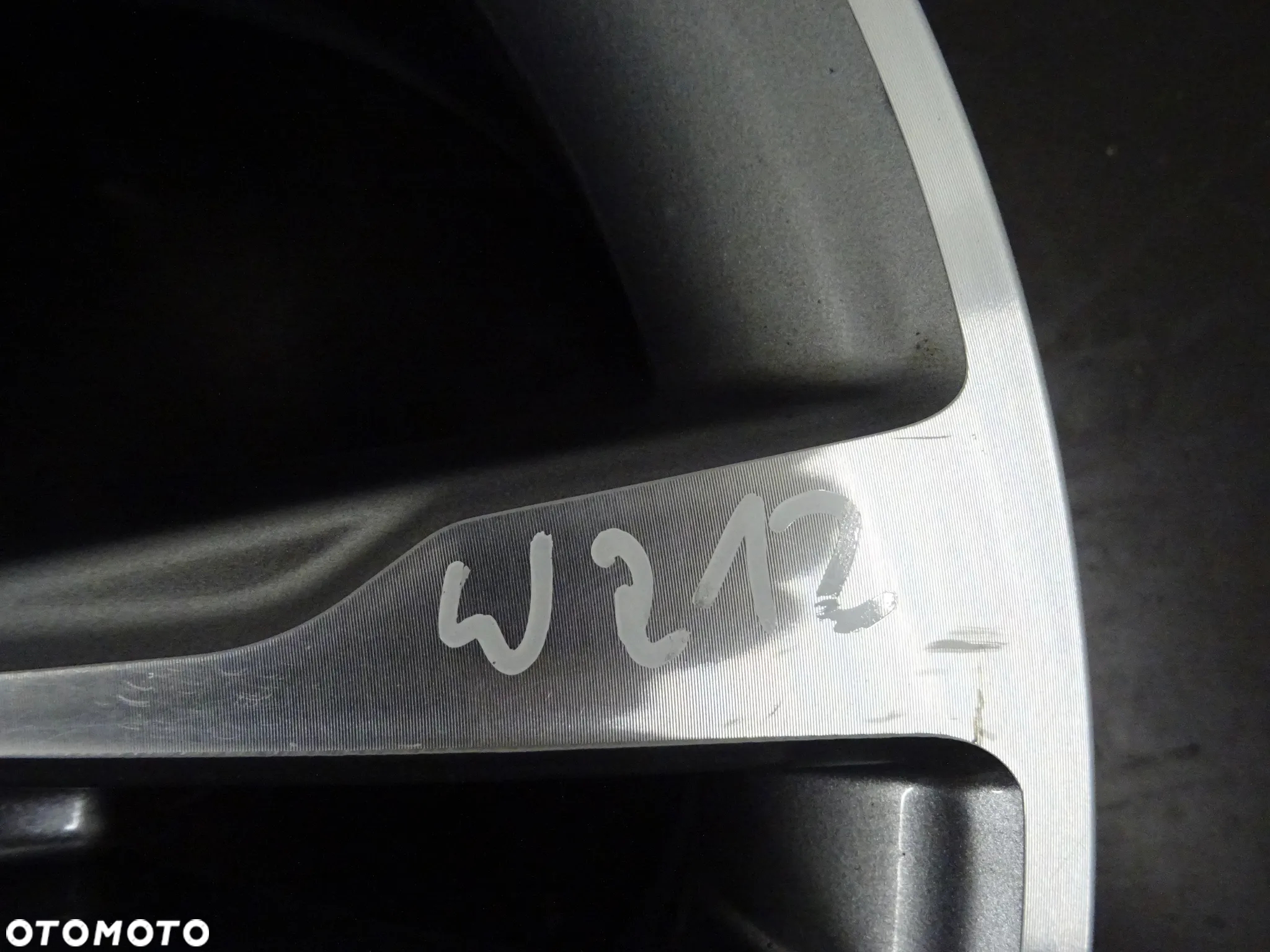 MERCEDES W212 LIFT FELGI ALUMINIOWE ALUFELGI 5X112 R17 8J ET48 TPMS - 17