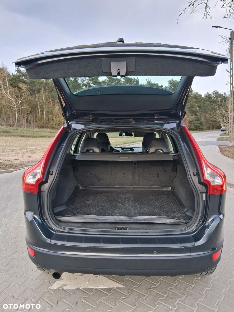 Volvo XC 60 2.4D AWD Summum - 5
