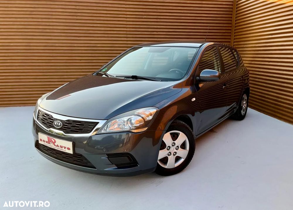 Kia Ceed 1.4 CVVT Attract - 1