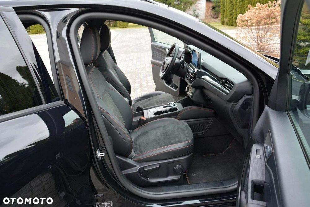 Ford Kuga 2.5 Duratec PHEV ST-LINE X - 17