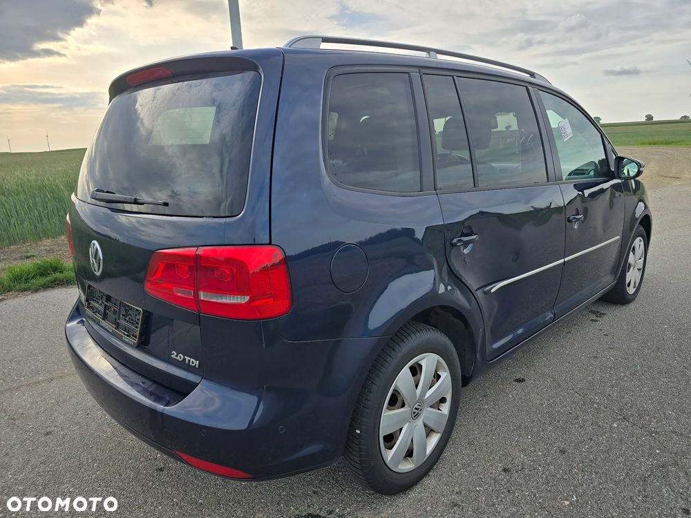 Volkswagen Touran 2.0 TDI DPF DSG Highline - 4