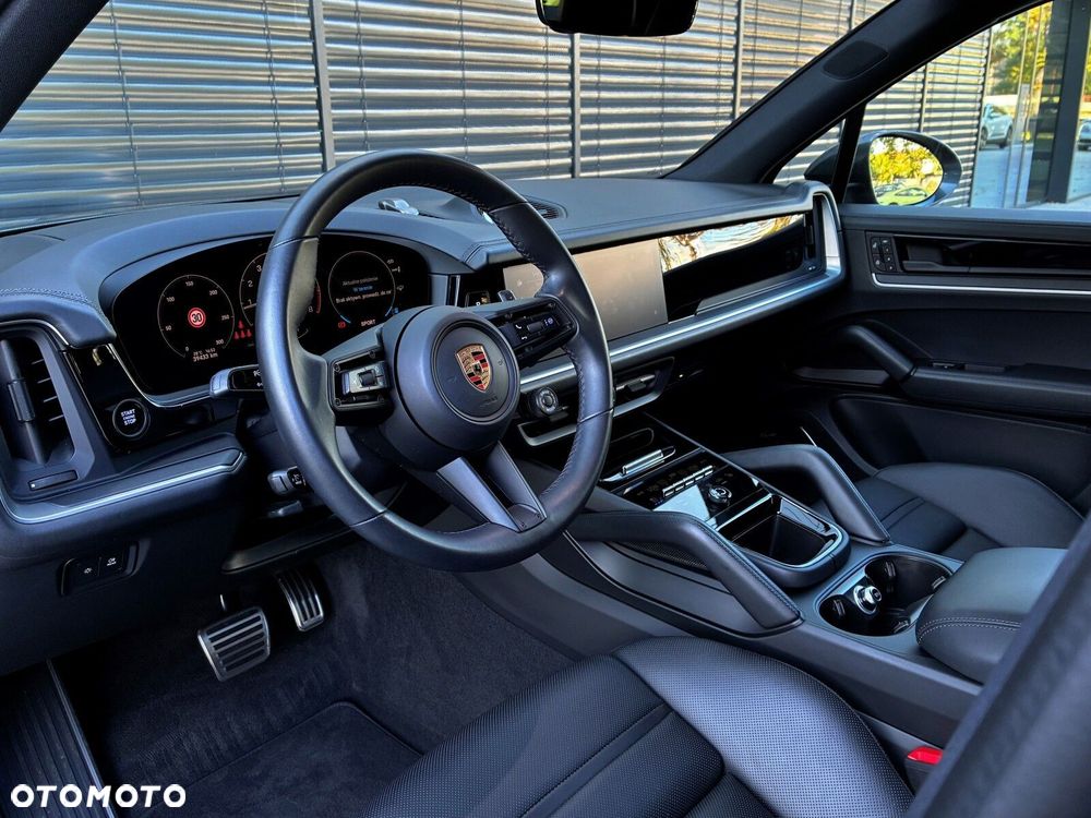 Porsche Cayenne - 25