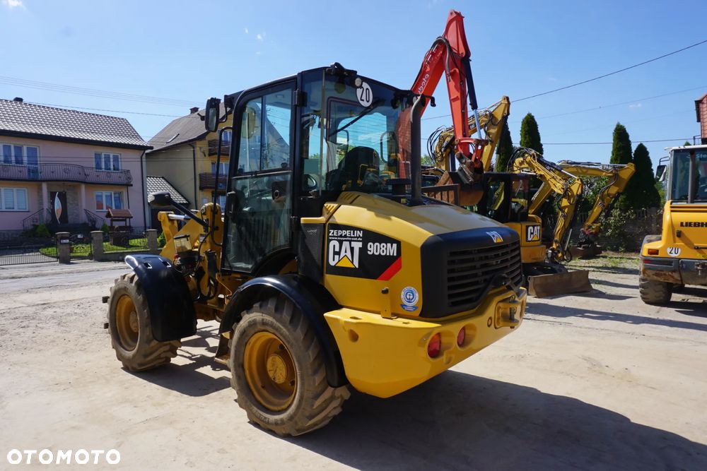 Caterpillar CAT 908 M - 6