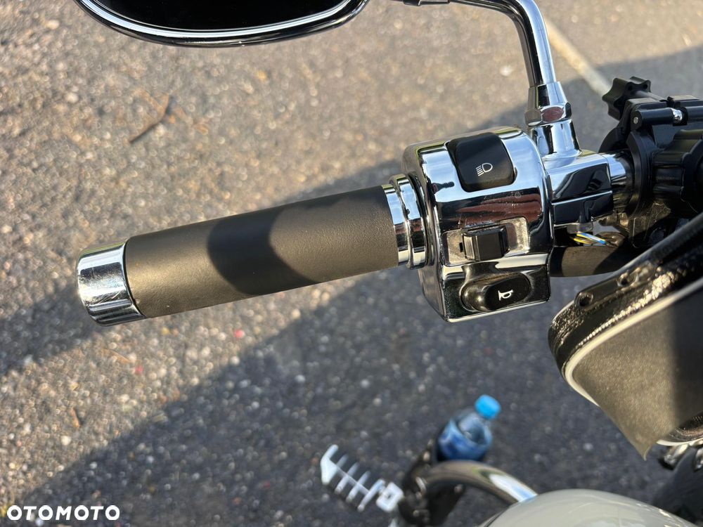 Yamaha Road Star - 13