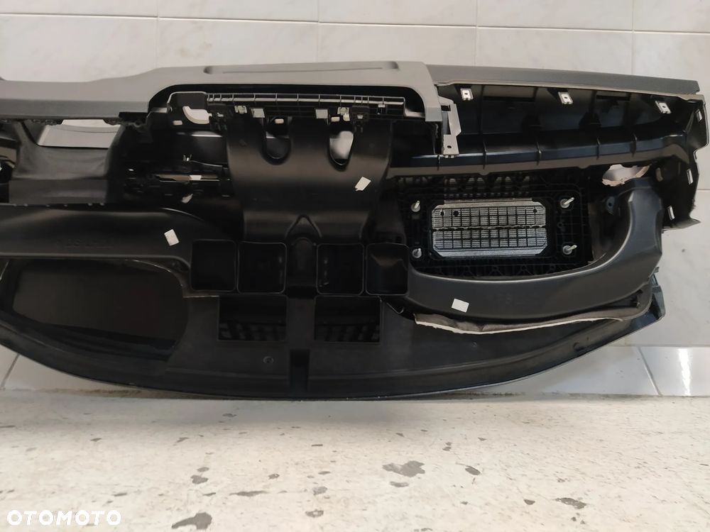 MERCEDES W118 AMG W177 CLA KONSOLA DESKA ROZDZIELCZA EU CZERWONA / BIAŁA NIĆ ORYGINAŁ - 14