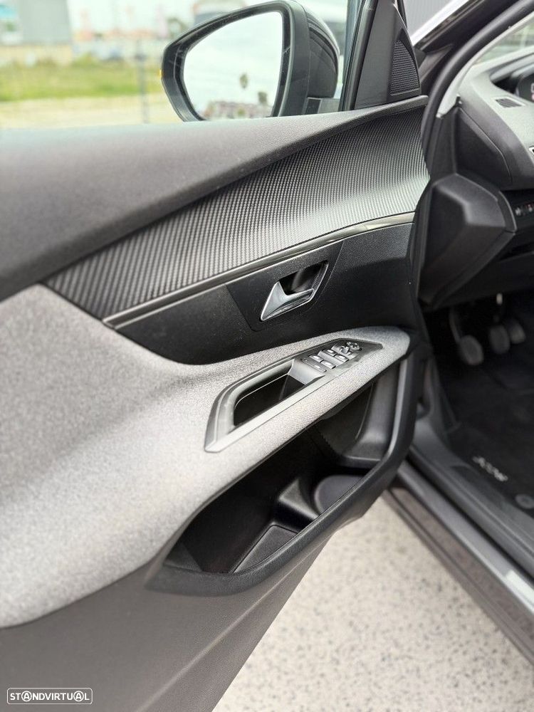 Peugeot 3008 1.5 BlueHDi Active Pack - 28