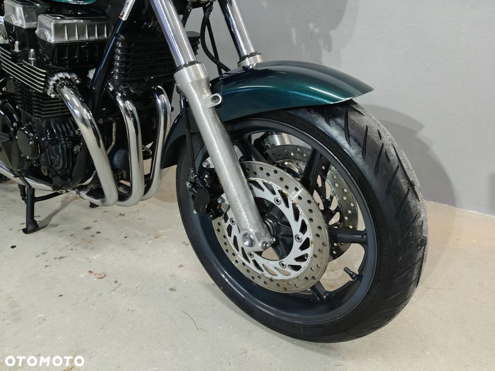 Honda CB - 16