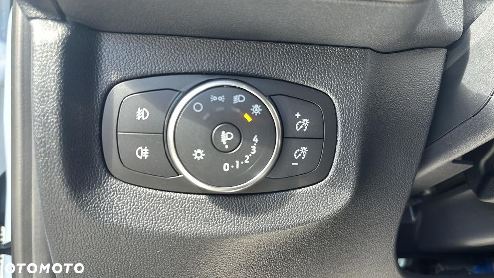 Ford Transit Courier - 9