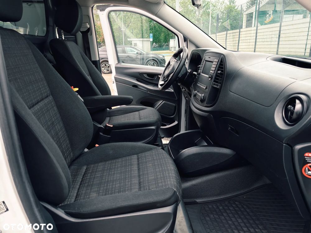 Mercedes-Benz Vito - 24