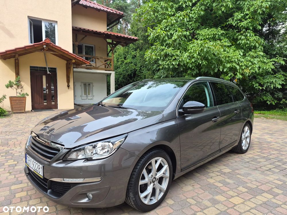 Peugeot 308 1.6 BlueHDi Allure S&S - 1
