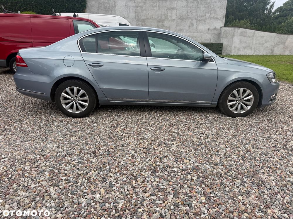 Volkswagen Passat 2.0 TDI Comfortline DSG - 3
