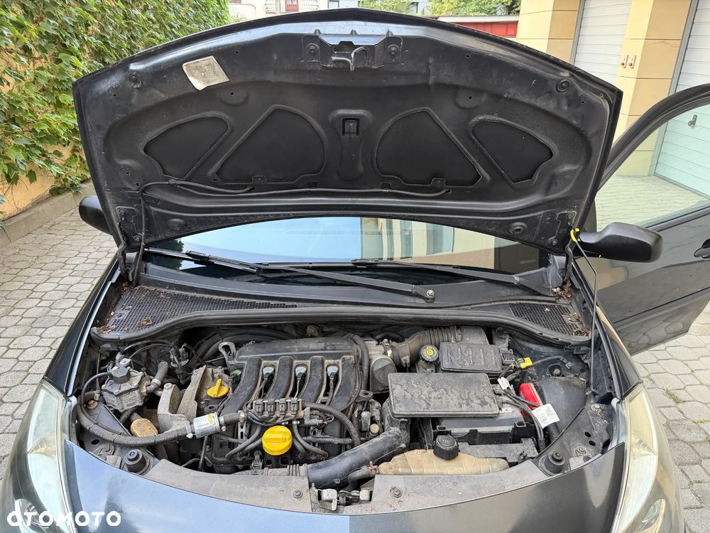 Renault Clio 1.4 16V Dynamique - 16