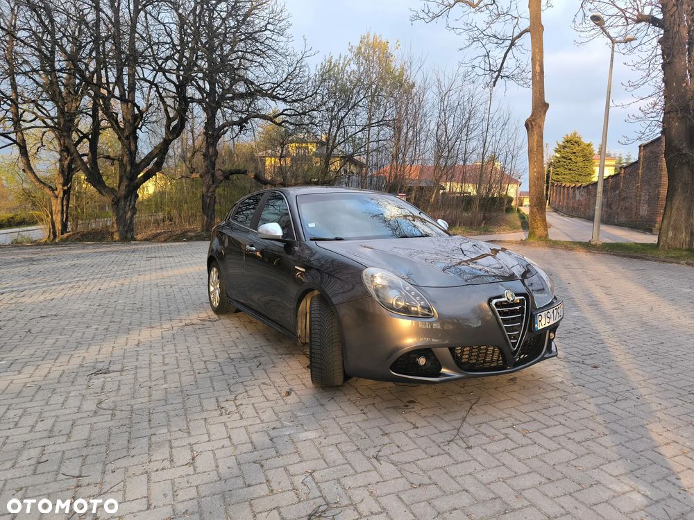 Alfa Romeo Giulietta 2.0 JTDM 16V - 14