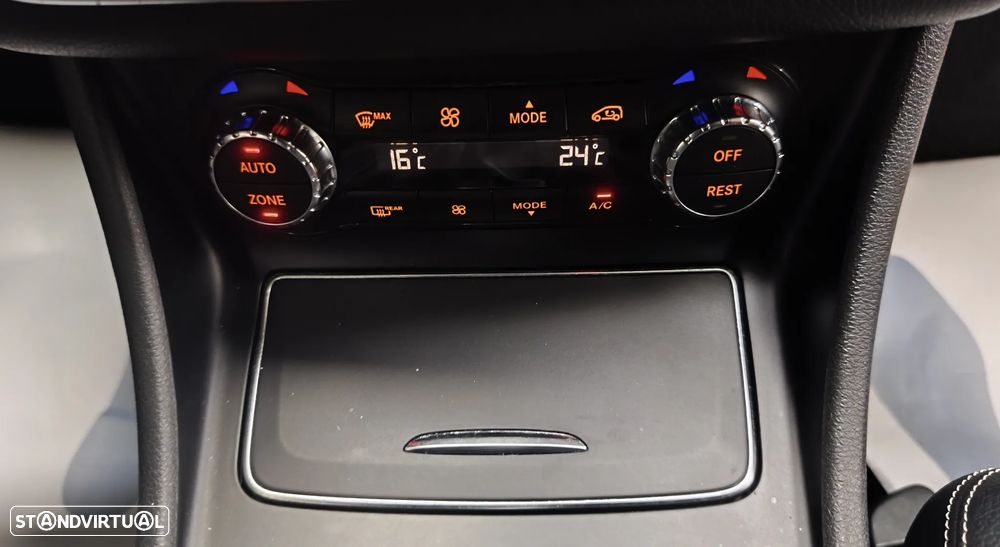 Mercedes-Benz CLA 200 - 10