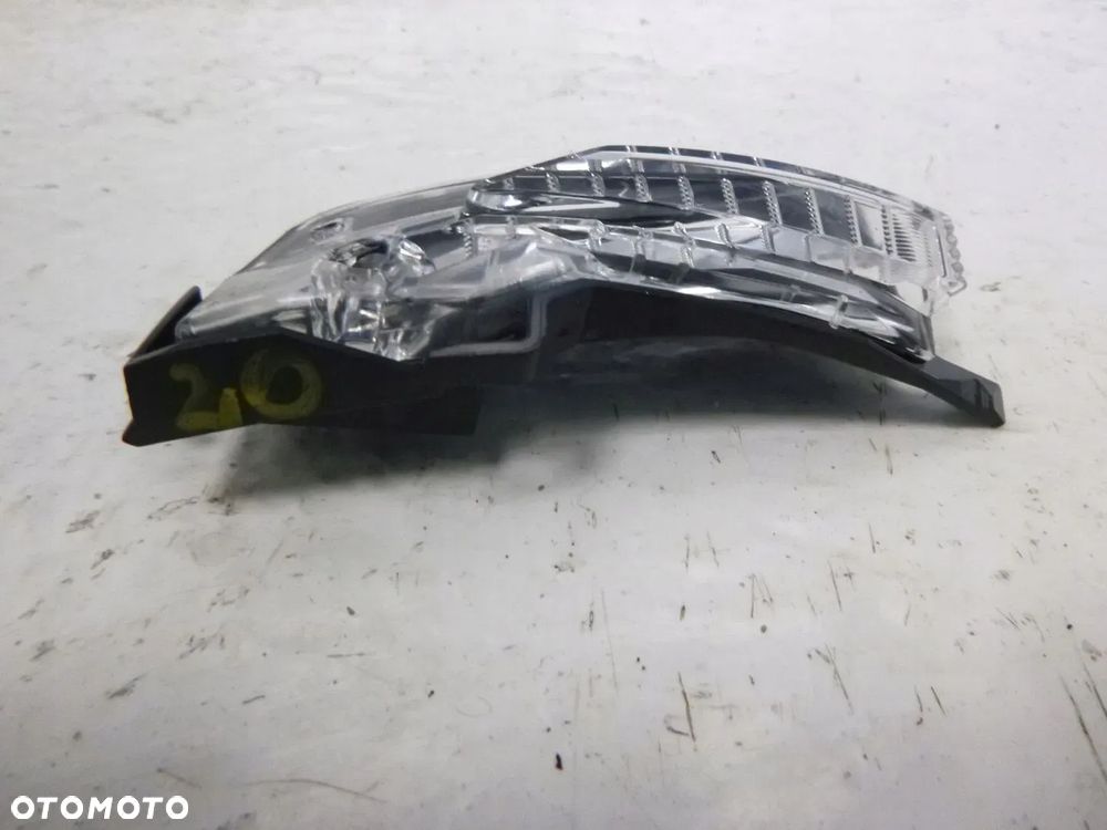 SKODA FABIA 4 IV 21- KIERUNKOWSKAZ LAMPKA LUSTERKA MIGACZ LEWY PRAWY ORYGINAŁ - 18