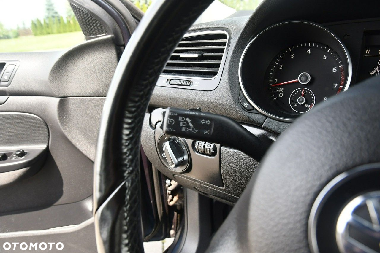 Volkswagen Golf - 27