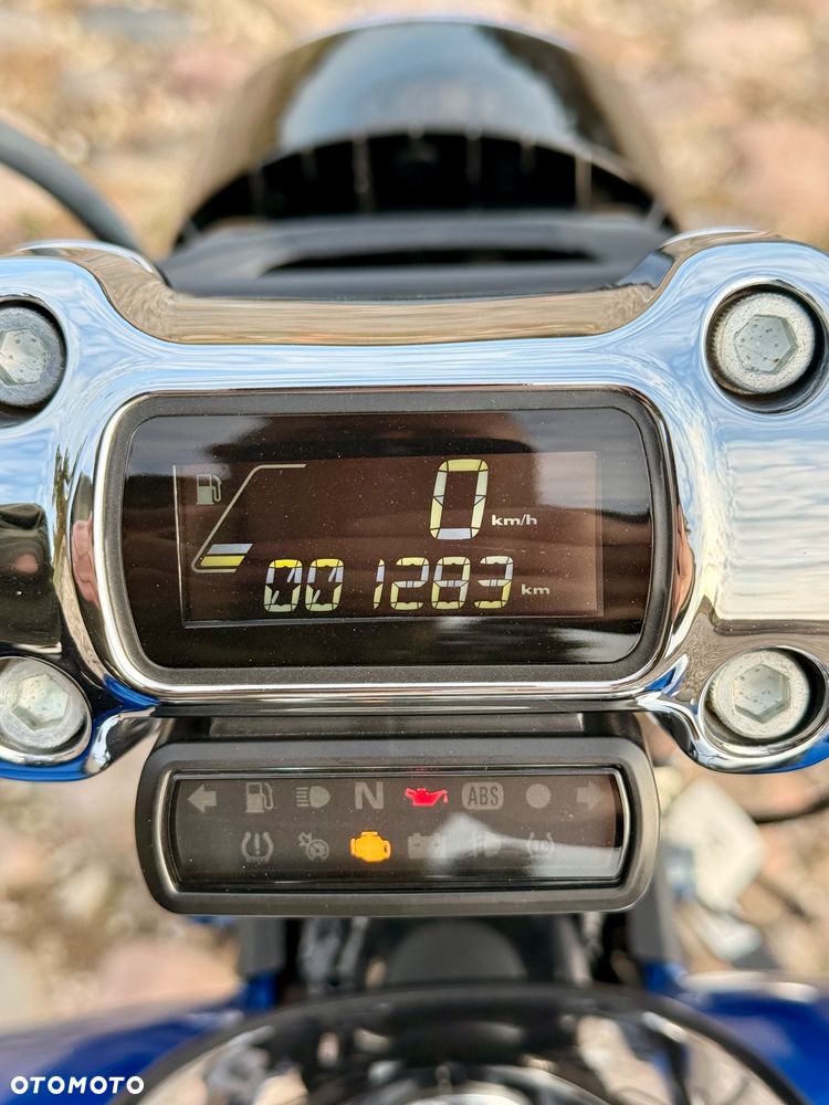 Harley-Davidson Softail Breakout - 10