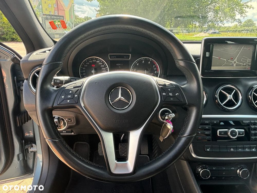 Mercedes-Benz Klasa A 180 (BlueEFFICIENCY) Style - 24