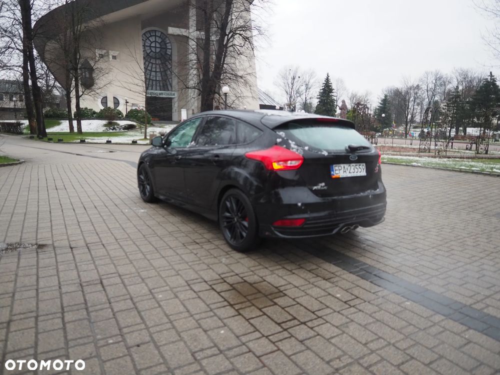 Ford Focus 2.0 TDCi ST-2 - 7