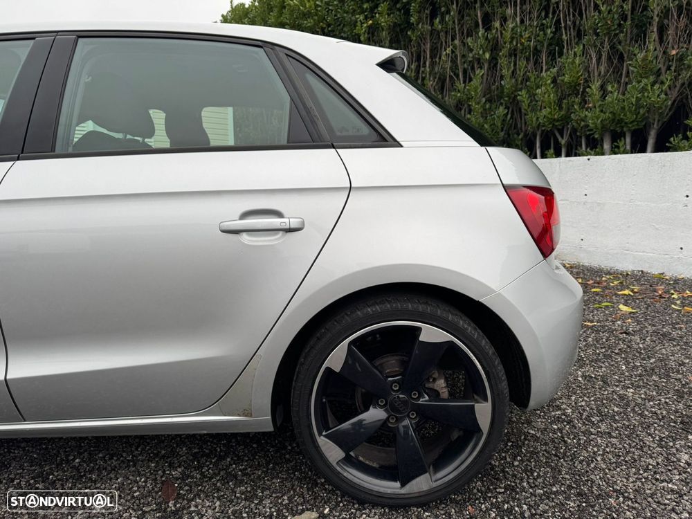 Audi A1 Sportback 1.6 TDI S-line - 12