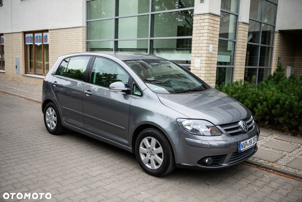 Volkswagen Golf Plus 1.6 FSI Goal - 9