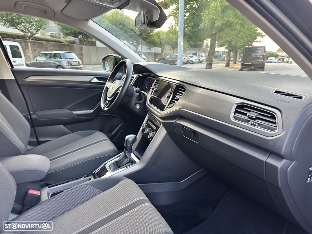 VW T-Roc 1.5 TSI Sport DSG - 41