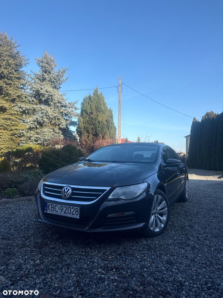 Volkswagen Passat 1.8 TSI Exclusive - 1