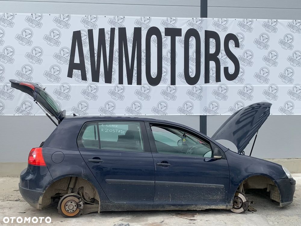 VOLKSWAGEN VW GOLF 5 2006 *SAMOCHÓD NA CZĘŚCI* MASKA, LAMPA, DRZWI, LUSTERKO, ZDERZAK, GRILL, BŁOTNIK, KLAPA, BELKA, DESKA, FOTELE, KANAPA, ĆWIARTKA KIEROWNICA, TARCZE, ZACISKI, ZAWIESZENIE, KOMPLETNY PRZÓD, KOMPLETNY TYŁ, LICZNIK, ZEGARY, PRAWE LEWE PRZÓD TYŁ - 3