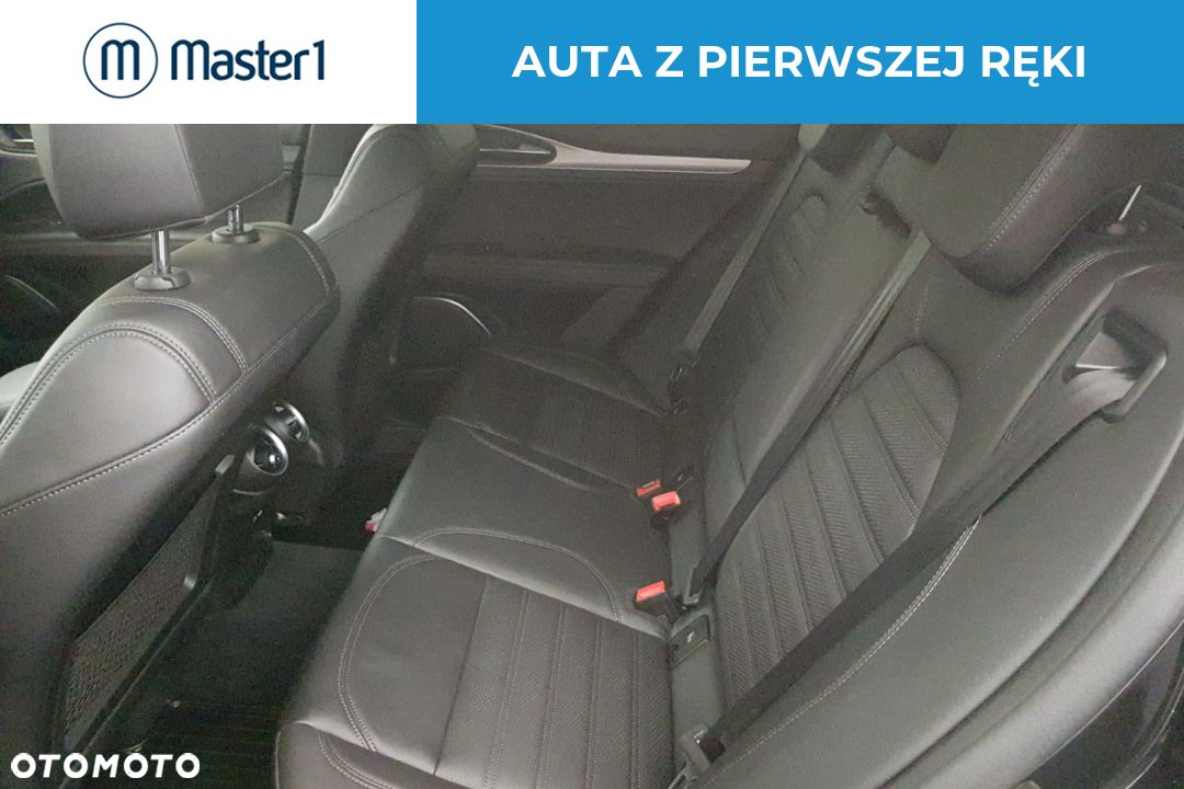 Alfa Romeo Stelvio 2.0 Turbo Veloce Q4 - 11