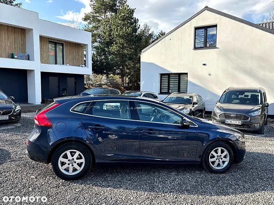 Volvo V40 D2 Summum - 3
