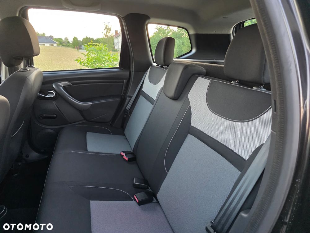 Dacia Duster 1.6 SCe Essential - 19