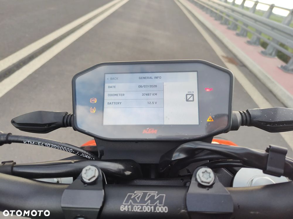 KTM Duke - 10