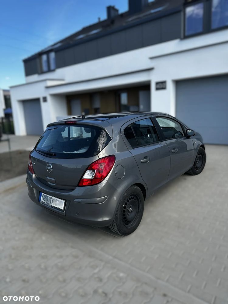 Opel Corsa - 2
