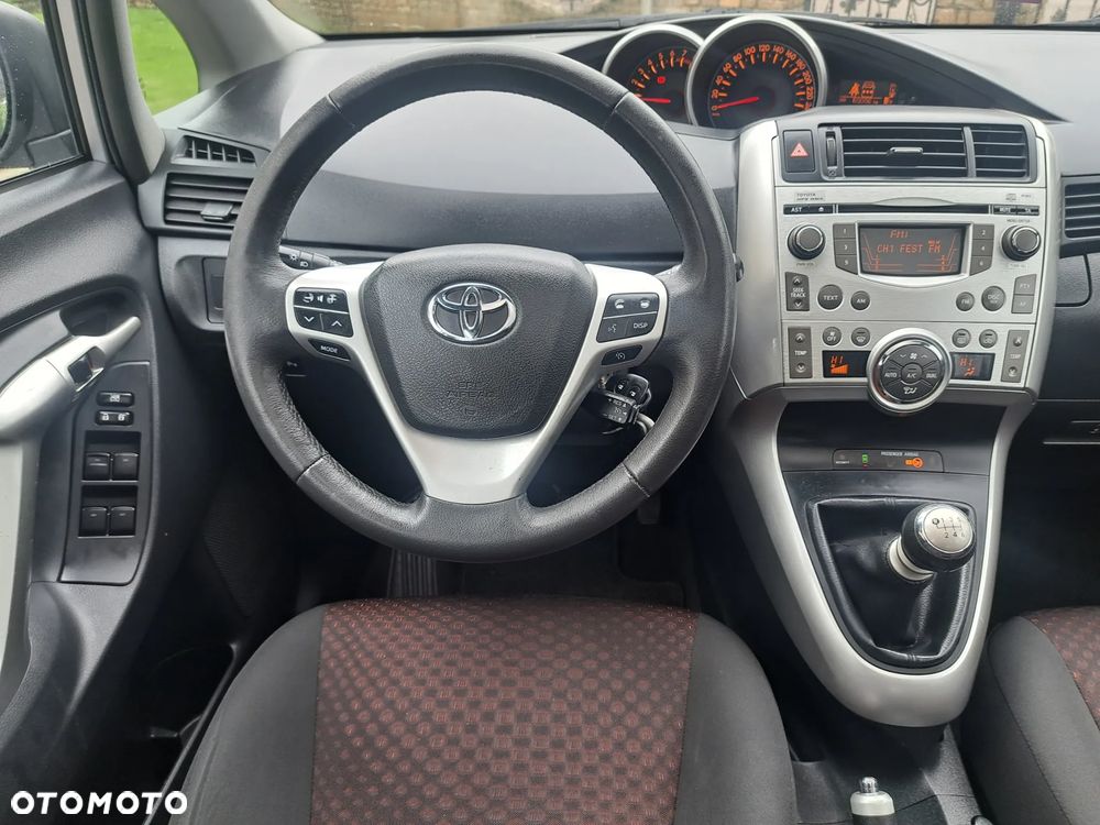 Toyota Verso 1.8 Prestige - 7