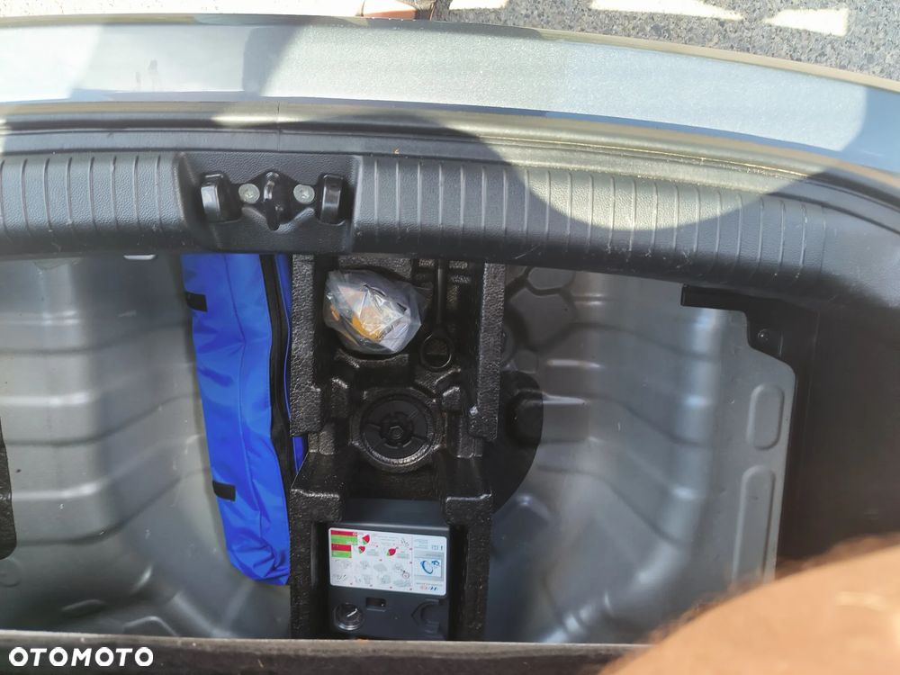 Hyundai i10 1.0 blue Classic - 16