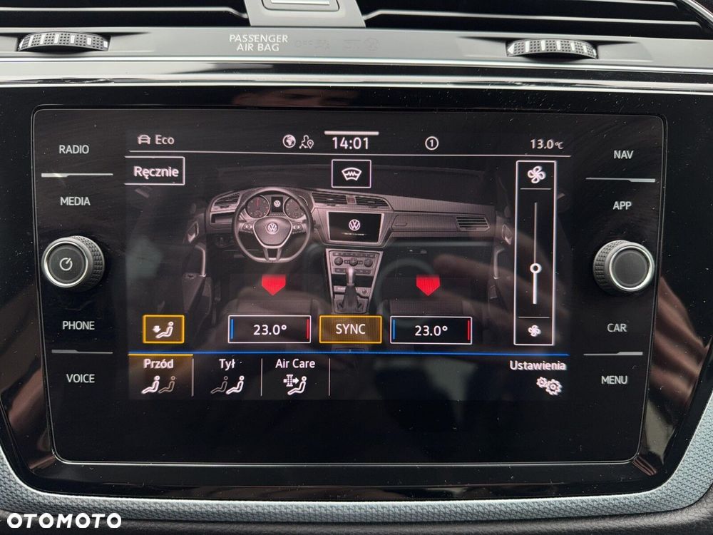 Volkswagen Touran - 26