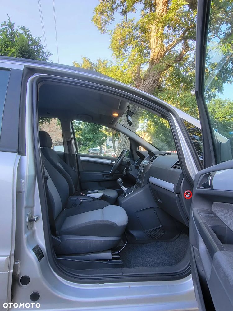 Opel Zafira 1.8 16V - 15
