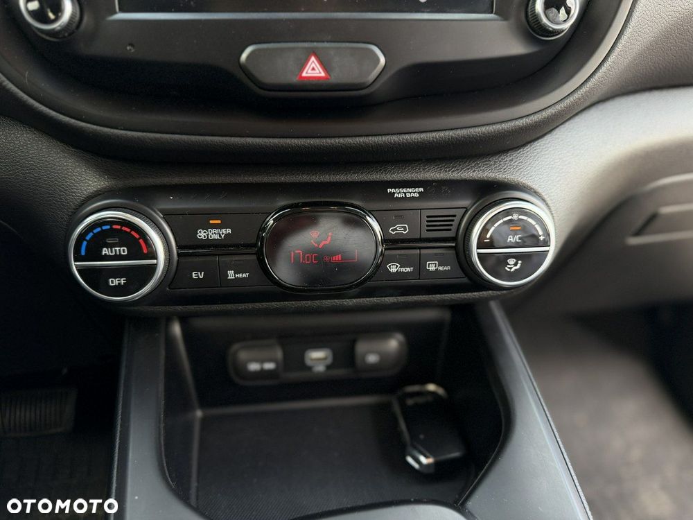 Kia Soul 64kWh M - 23