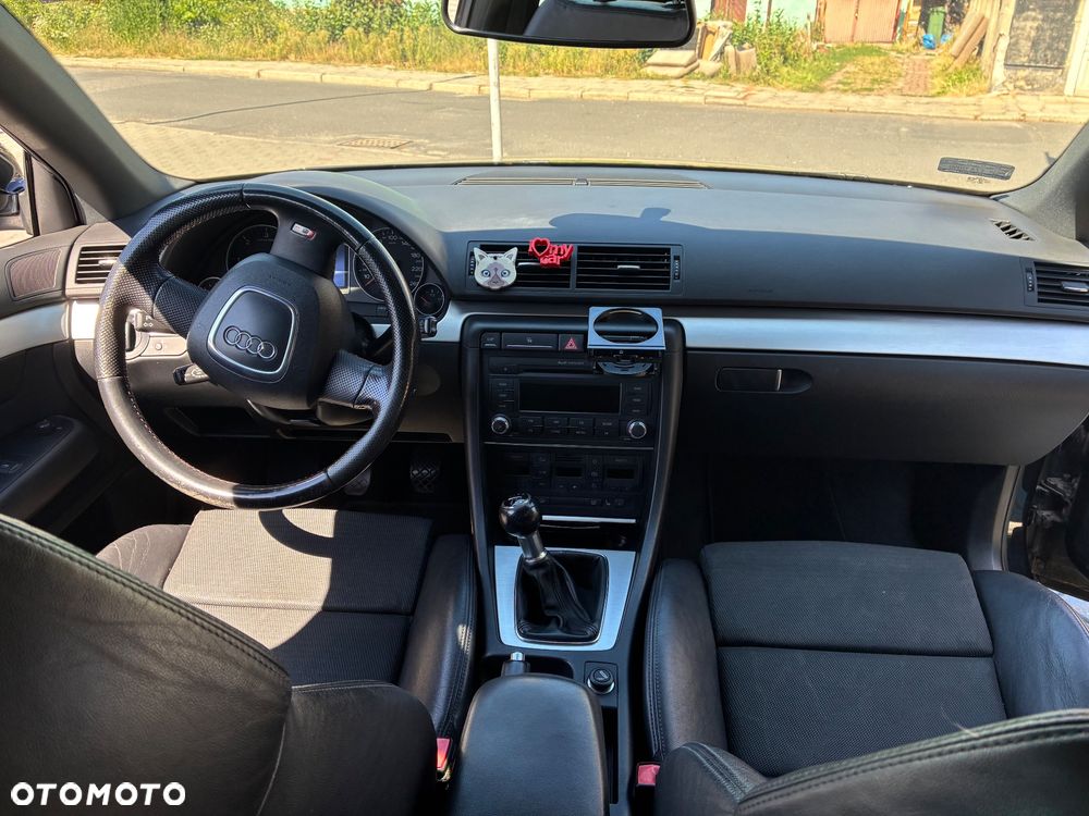 Audi A4 Avant - 6