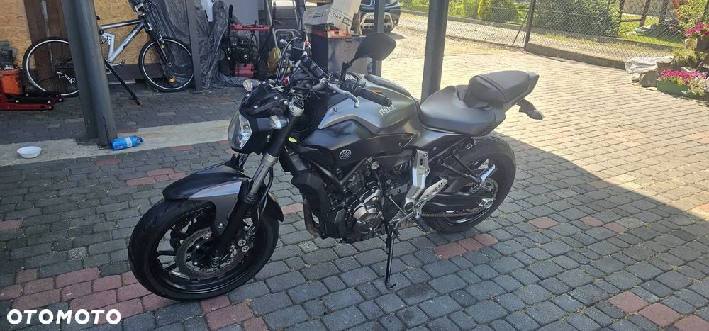 Yamaha MT - 7