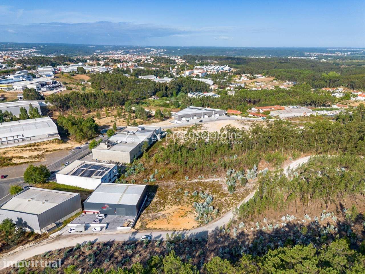 Terreno Industrial com 1.540 m² na Zona Industrial de Leiria – Exce... - Grande imagem: 4/24