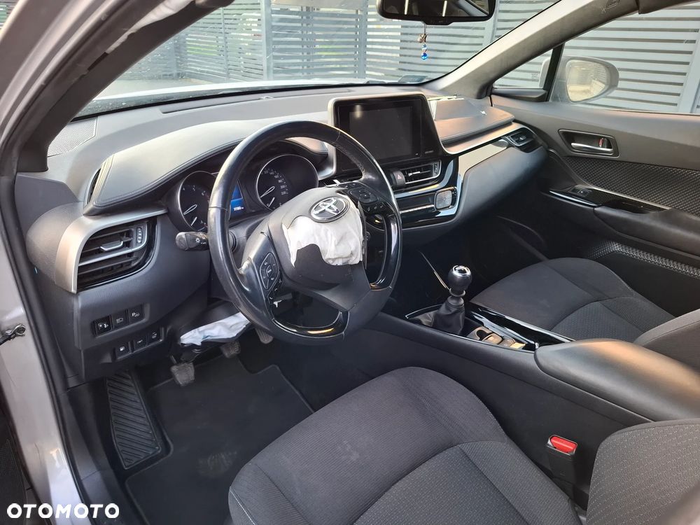 Toyota C-HR 1.2 Turbo Team Deutschland - 14
